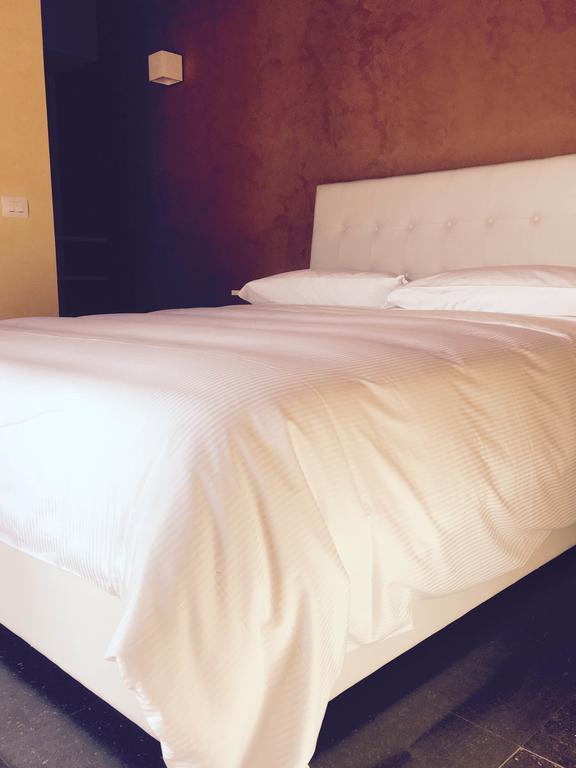 Bed and Breakfast Palazzo Eliss Margherita Di Savoia Zewnętrze zdjęcie